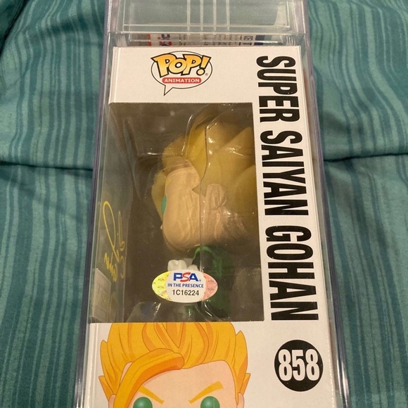 Gohan Signed PSA #858 Funko Pop Limited Edition! - Picture 2 of 5
